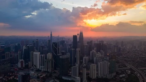 Dramatic sunset cityscape Stock Footage 133991511