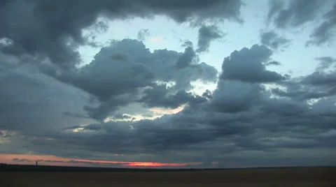 Dramatic sunset with clouds Stock-Footage 959069