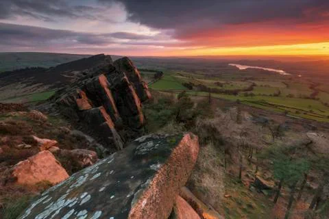 Dramatic sunset at Hen Cloud, The Roaches, Staffordshire, England, United Stock Photos