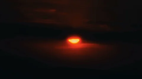 Dramatic sunset in the mountains Stock-Footage 89516829