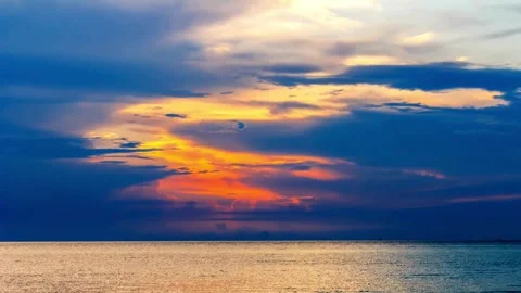Dramatic Sunset over Calm Ocean Waterscape Video stock 310216573
