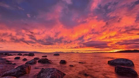 Dramatic Sunset over Lake Taupo Primal Earth Images 動画素材 73815025