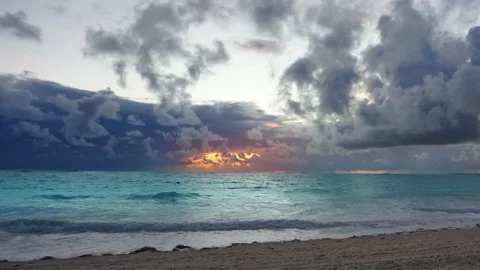 Dramatic sunset over ocean waves. Storm Video stock 85715512
