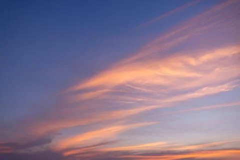 Dramatic sunset skies, cloudscape of rich color twilight sky. Sunset cloud .. Foto stock