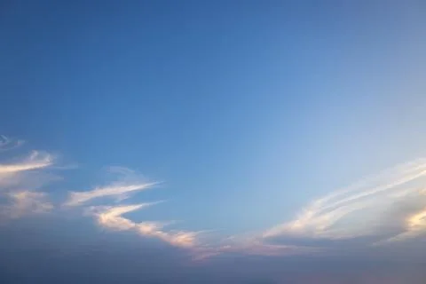 Dramatic sunset skies, cloudscape of rich color twilight sky. Sunset cloud .. 스톡 사진