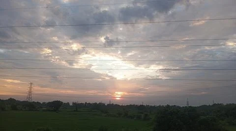 Dramatic Sunset Sky with Clouds over Horizon Landscape Fotos Stock