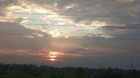 Dramatic Sunset Sky with Clouds over Horizon Landscape Fotos Stock
