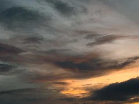 Dramatic Sunset Sky With Dark Clouds Fotos Stock
