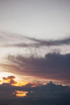 Dramatic Sunset Sky with Stormy Cloudscape Stock-Fotos