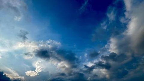 Dramatic sunset sky with sunbeams Fotos Stock