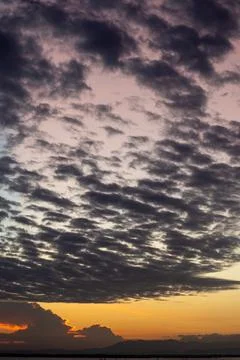 Dramatic Sunset Sky With Textured Clouds Stockfoto's