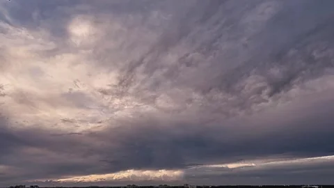 Dramatic Sunset, Sunbeams, Clouds, Sky, Timelapse Video. Video stock 321571498