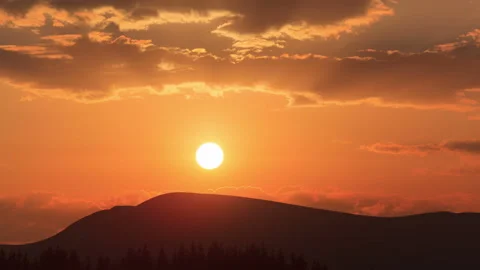 Dramatic sunset time lapse in Bucegi Mountains Video stock 153925947