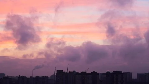Dramatic sunset in Voronezh city timelaps, from chimneys Stock Footage 83111594