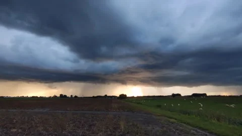 Dramatic thundery sky of an autumn storm Stock Footage 284259089
