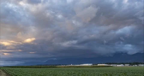 Dramatic time lapse of clouds moving Stock Footage 166879904