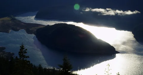 Dramatic time-lapse flowing of fog and wind on Detroit Lake, Oregon Stock Footage 86139176