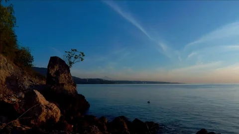 Dramatic Timelapse At The Beach, Sunny Day Timelapse. Video stock 91222976