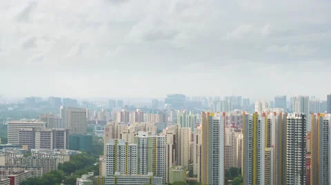 Dramatic Urban Skyline on a Hazy Day. 4k UltraHD footage Vídeos de archivo 67203272