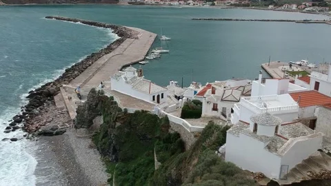 Dramatic winter scenery over Chora town in Skopelos island, Greece Vídeo Stock 162357577