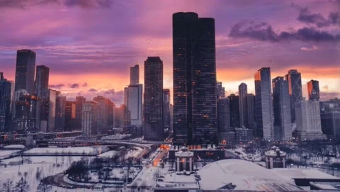 Dramatic winter sunset in the city of Chicago time lapse Vídeo Stock 134391527