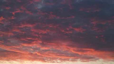 Dramtic clouds created by the rising sun Vidéo 237719158