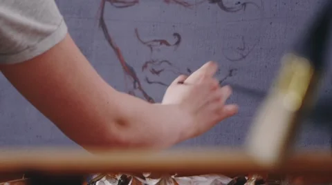 Draw the outline of the picture Stock Footage 64764004
