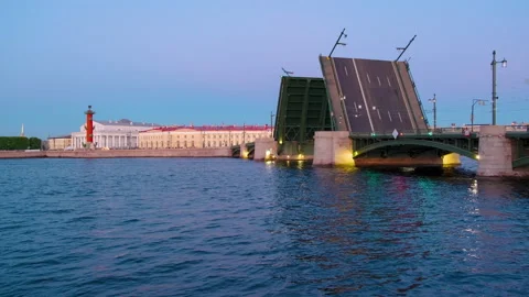 Drawbridge across the Neva River in Saint Petersburg Stock Footage 304295564