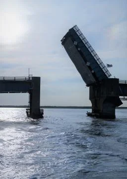 Drawbridge Up Stock-Fotos