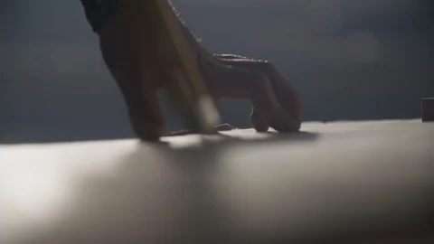 Drawing a circle with a pair of compasses Stockbeeldmateriaal 92845789