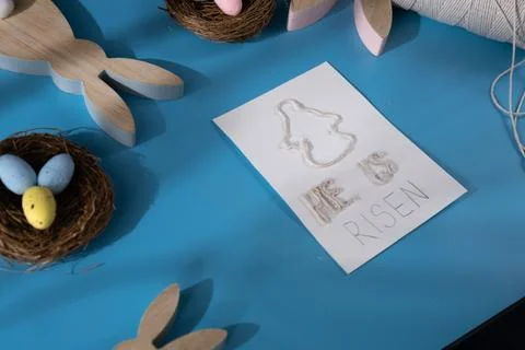 Drawing Easter angel CHRIST IS RISEN words Storytelling of creating craft Easter Foto stock