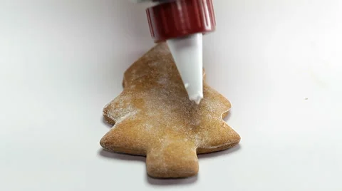 Drawing on pine gingerbread Stock Footage 36003791