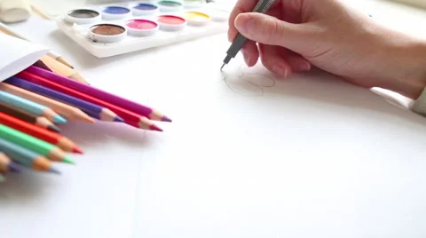Drawing process, close-up Видео 39983452