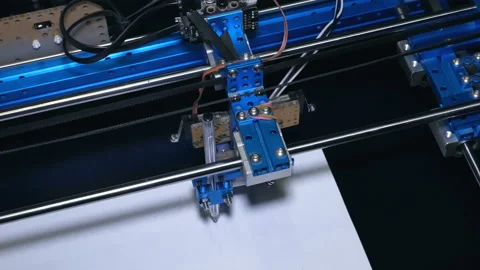 Drawing robot. Stock Footage 122396945