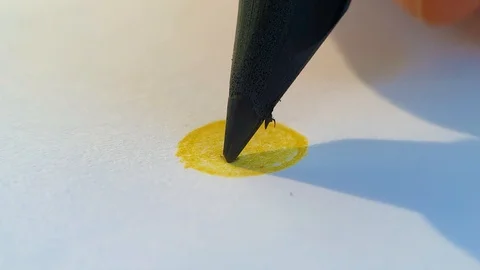 Drawing a smiley Stock-Footage 129201304