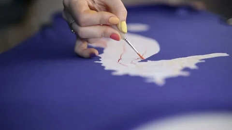 Draws a brush on canvas Video stock 54146179