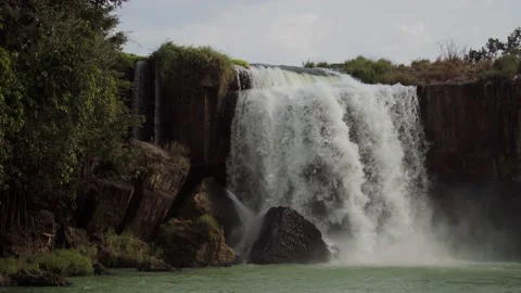 The Dray Nur Waterfall on the Serepok River. Vietnam. Video stock 138158824