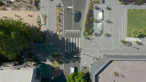 Dream like urban design elements as vehicles move through the shared space. 스톡 동영상 230150392