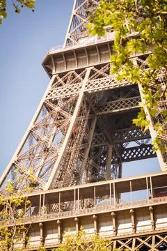 Dreamy spring details of the Eiffel Tower - Paris 스톡 사진
