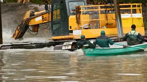 Dredging are life-threatening 스톡 동영상 10956839