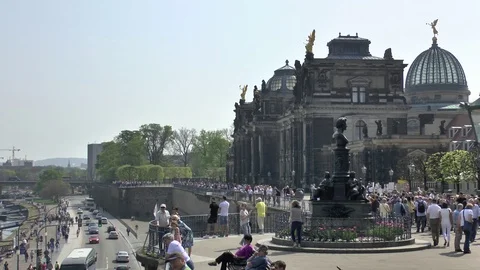 Dresden. At Brühl's Terrace. Video stock 101403409
