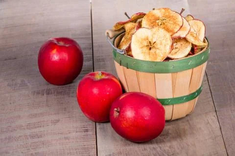 Dried apple slices with stems Foto stock