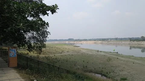Dried up Brahmaputra river in winter 스톡 동영상 226994034