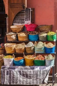 Dried flowers in baskets Foto stock