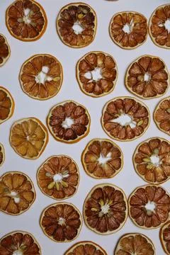 Dried fruit on colored background. Pattern of a fruit frips. Healthy eating Foto stock