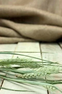 Dried straw on a rustic surface Foto stock