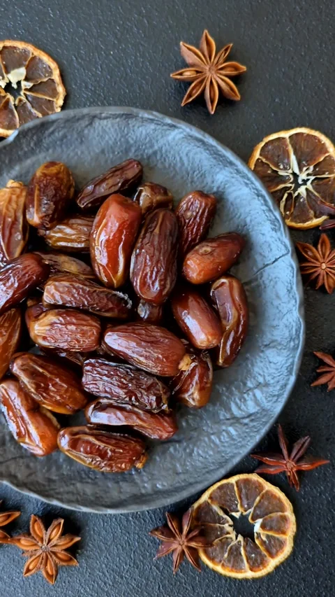 Dried tropical date fruit as an ingredient for fresh organic diet food Video stock 306006694
