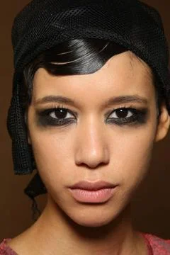  DRIES VAN NOTEN backstage a Paris Fashion Week Fall Winter 2016 DRIES VAN... 스톡 사진
