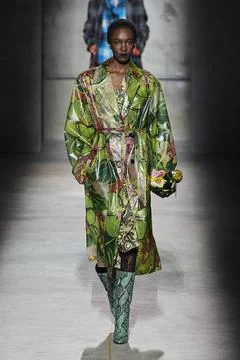  Dries Van Noten RTW Fall 2020 at Paris fashion Week Dries Van Noten RTW F... 写真素材