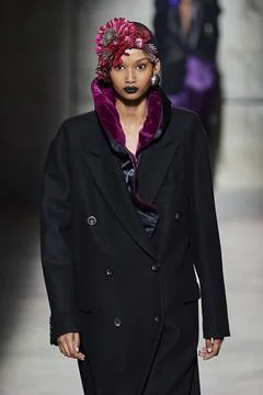  Dries Van Noten RTW Fall 2020 at Paris fashion Week Dries Van Noten RTW F... 写真素材